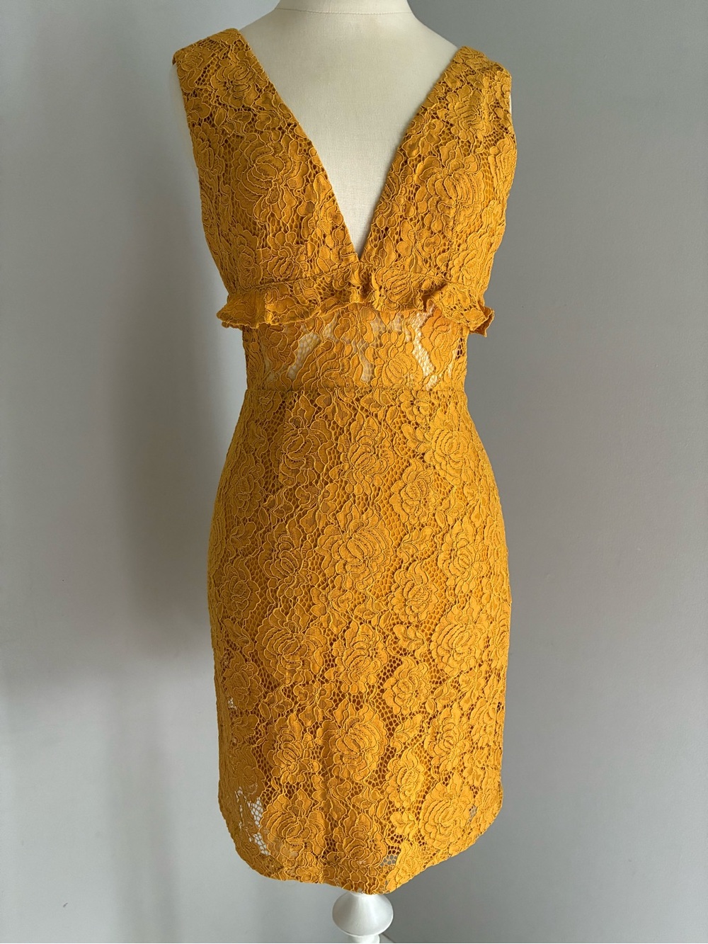 NEW NSR Marigold Yellow Lacy Boho Cocktail Party Dress Size Small